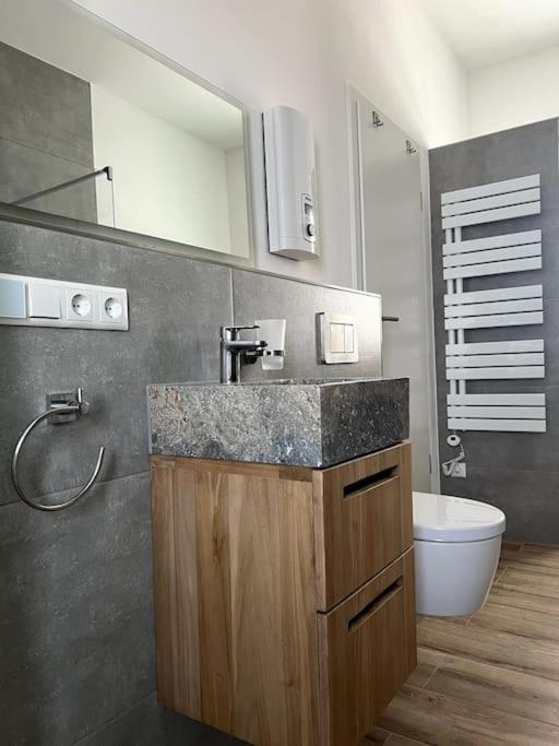 Moderne, Stilvolle Ferienwohnung In Eich Eich  Εξωτερικό φωτογραφία